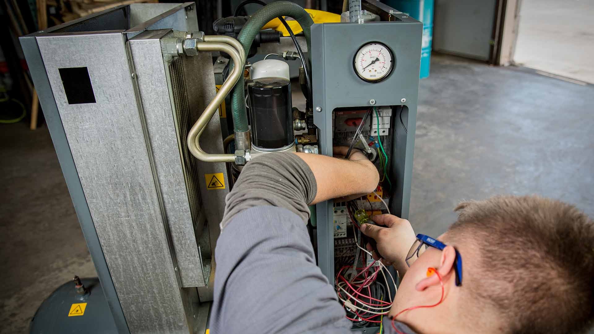 How Do You Troubleshoot A Defective Compressor